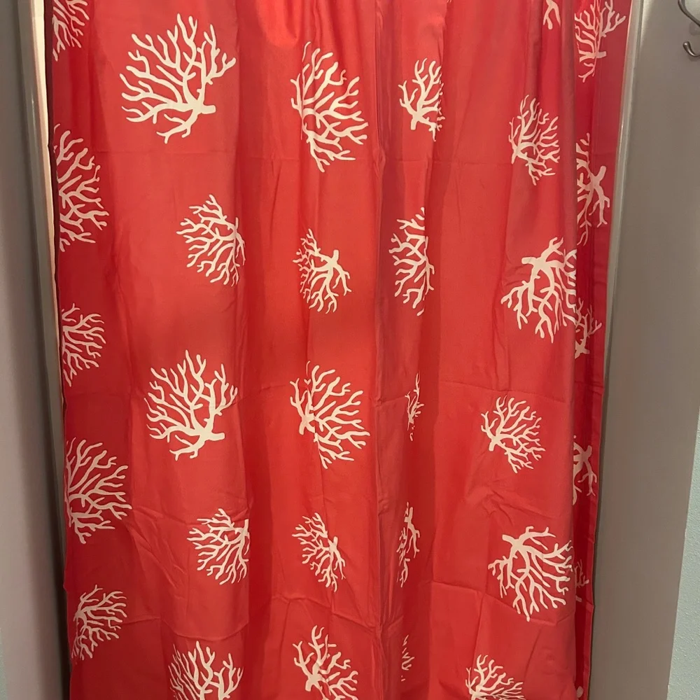 Elisabeth Michael coral color